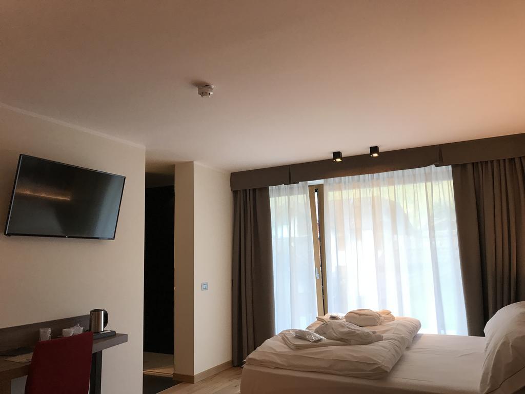 Dolomeet Boutique Hotel 핀졸로 외부 사진